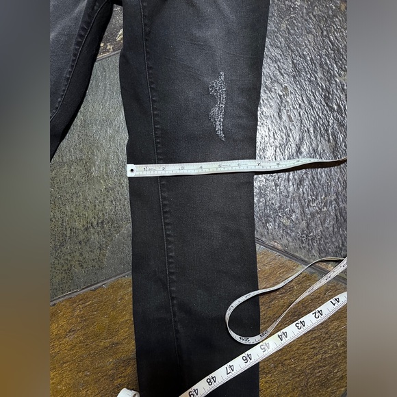 Royalty For Me black ankle jeans. Size 8. Preowned. - Picture 6 of 15